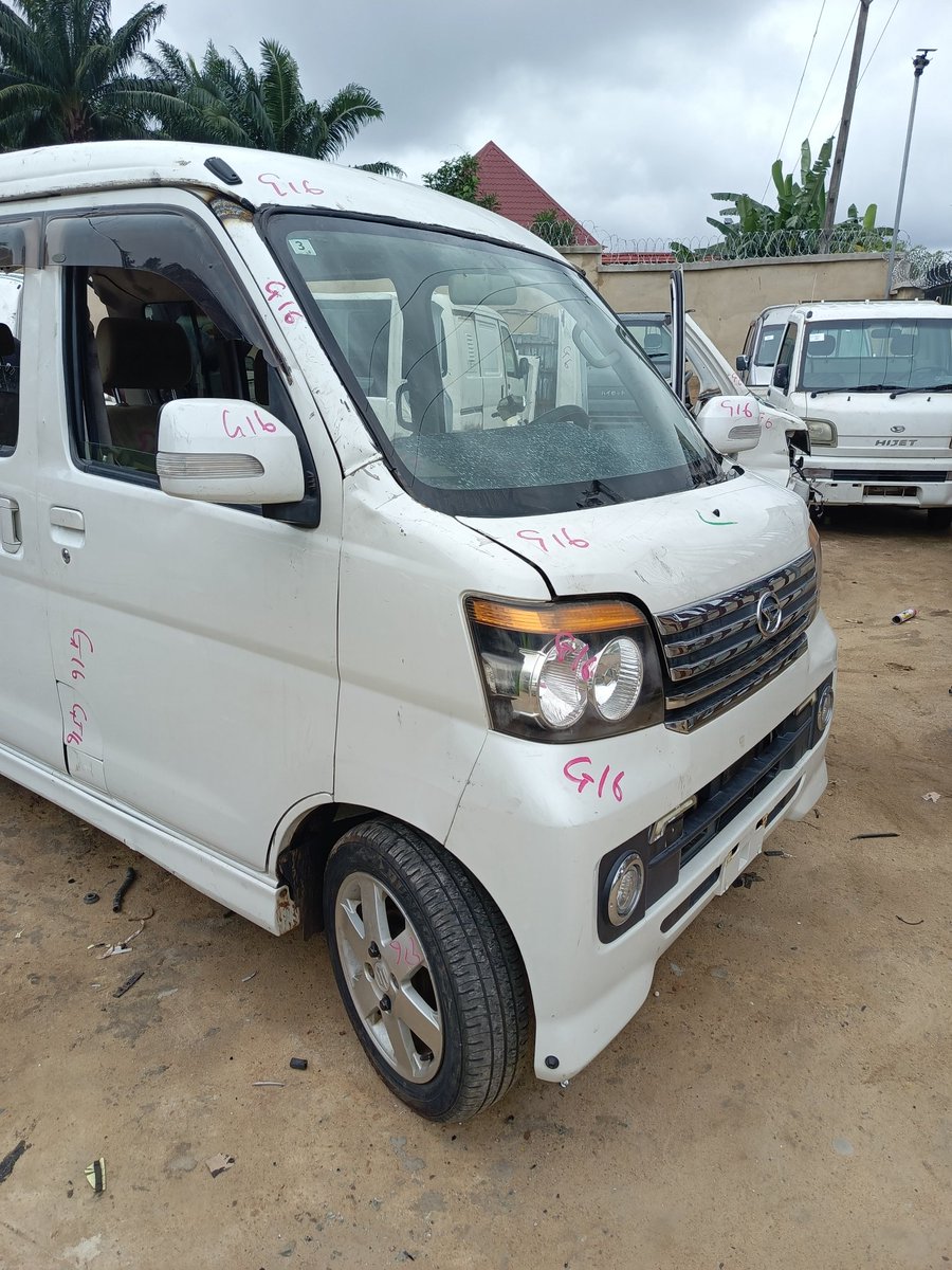 Kene_Nnewi's tweet photo. This is to remind you all my X Family that I import and sell anything mini trucks and shuttle buses...

Latest Atrai and Hiject Models are all available...

Direct from Japan...

Super clean in and out..

Very sound untouched engine.

Please re-tweet for me my potential customers full your TL...

Our week shall be productive and blissful.
