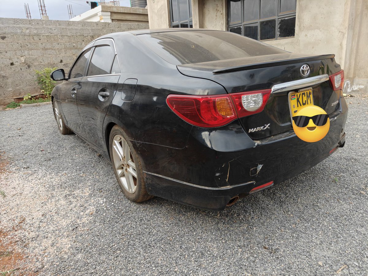 sonofkiangoma's tweet photo. Mark X 2010 sports for sale, 2500CC, paddle shifters, adaptive suspension(AVS), accident free, needs paint touch up.
KSH 1.2 Million 
Contact: 0708287141 https://t.co/VkwybiM1Nr
