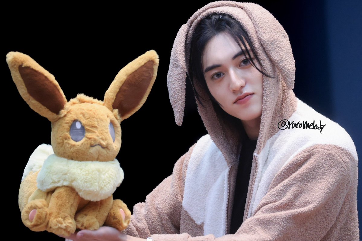 theplanet_yolo's tweet photo. 🗣️: ถ้าให้เปรียบฮารุโตะคุงเป็นโปเกม่อน จะเป็นตัวไหนหรอ?

🦋: ผมเป็นอีวุย!!

Op บอกเร้กพูดอย่างมั่นใจเลย แถมพูดไปยิ้มไปน่ารักมาก https://t.co/5LBi7Yy3aM