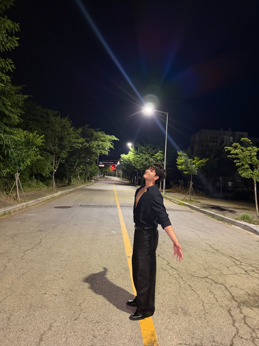 GHOST9OFFICIAL's tweet photo. [📸]

Finally🥹🥹

#GHOST9 #고스트나인
#SONJUNHYUNG #손준형
#CRUSH #크러쉬 https://t.co/0AqUBnjeDf