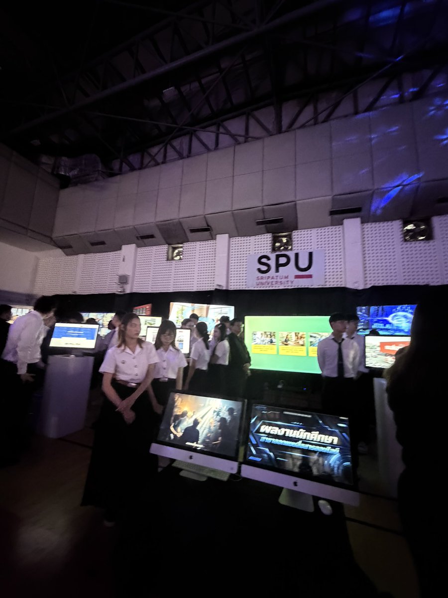 Catia0098's tweet photo. #SPUCAaiShowcase 🤖✨ นิทรรศการ Aiจัดขึ้นสำหรับนักเรียน นักศึกษา ครู อาจารย์ ผู้ที่สนใจเทคโนโลยีเพื่อเปิดโอกาสให้ทุกคนได้เรียนรู้และสัมผัสการใช้งาน AI ผ่านการจัดแสดงผลงาน การสร้างข้อความ ภาพ   การวิเคราะห์ข้อมูล รวมถึงการประยุกต์ใช้ AI ในการเรียน การทำงาน และชีวิตประจำวัน https://t.co/aZvkVEOgsC
