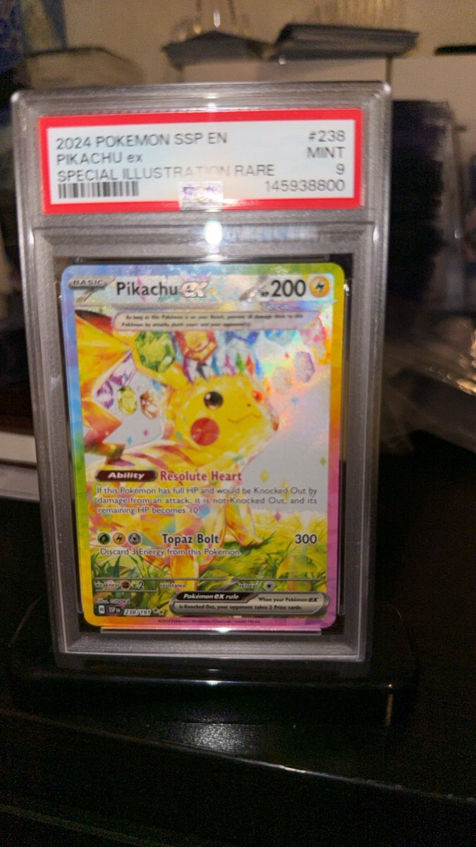SlabTraderllc's tweet photo. 2024 Pikachu Ex
PSA 9
$400 shipped 📦 https://t.co/4oiz1DsdRF