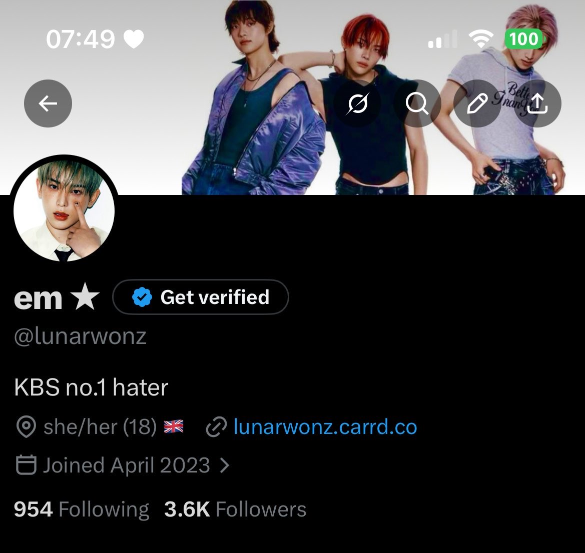 em ★ tweet media