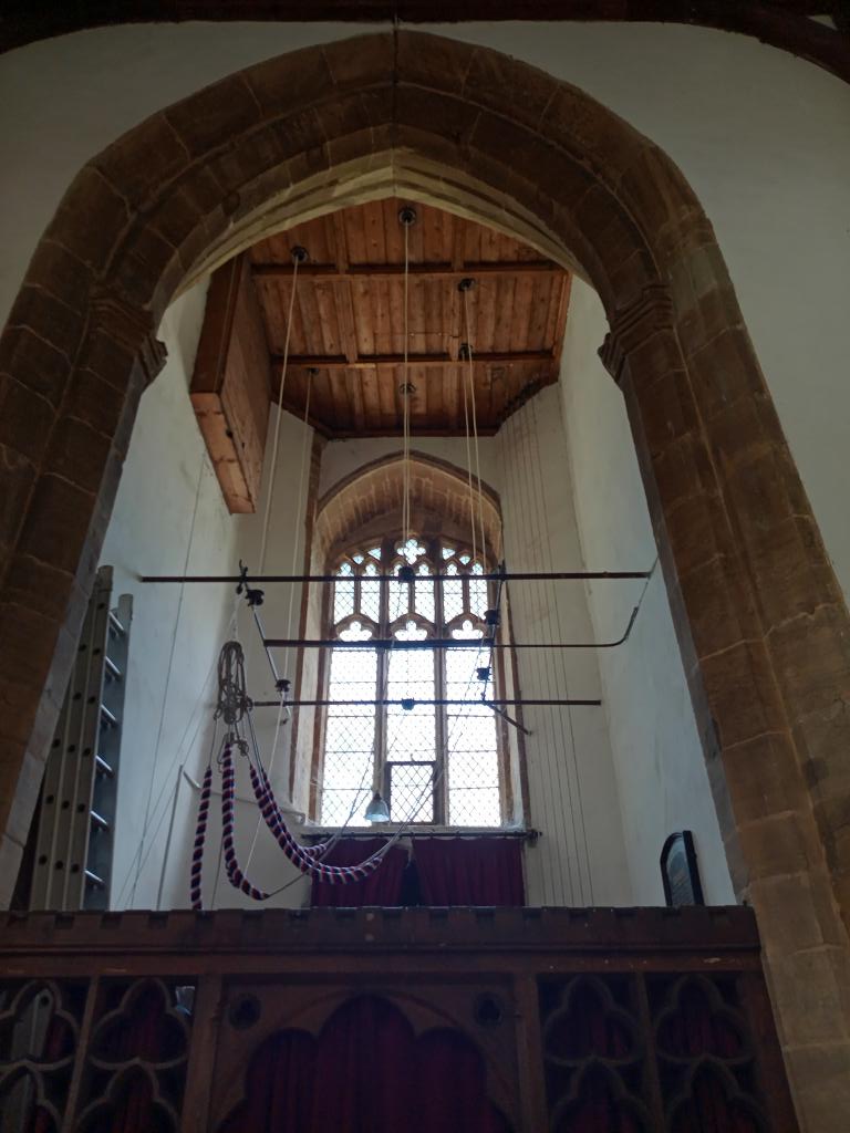 phil0073's tweet photo. Looking up in the tower of #StPetersCogenhoe .
#PhilOnaBike #MasonryMonday #TowerTuesday #WindowsOnWednesday https://t.co/saB1P7IZ84