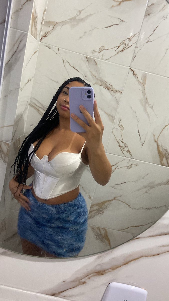 Milly_rsr's tweet photo. 👅 https://t.co/jQswAVPQgT