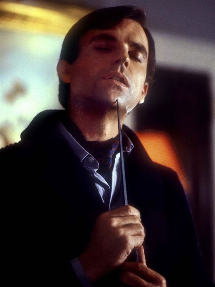 theblaiirwitch's tweet photo. No matter what Sam Neill movie you watched, we all grew up watching him give his best performances in each of his films.

A wonderful man, devoted to his acting.

It's sad that we're the generation that will see these great actors pass away.

Rest in peace in this great Jurassic Park. Thank you for everything Sam Neill.