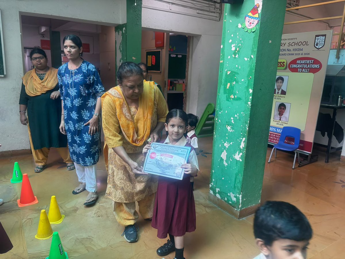 SBESCS_SCHOOL's tweet photo. Proud moment! 📷
Receiving the Certificate of Achievement in the All India National Level Drawing Competition is a wonderful milestone. Congratulations on your creativity, dedication, and hard work. Keep shining and creating! 📷📷 https://t.co/1C6vJsl07K