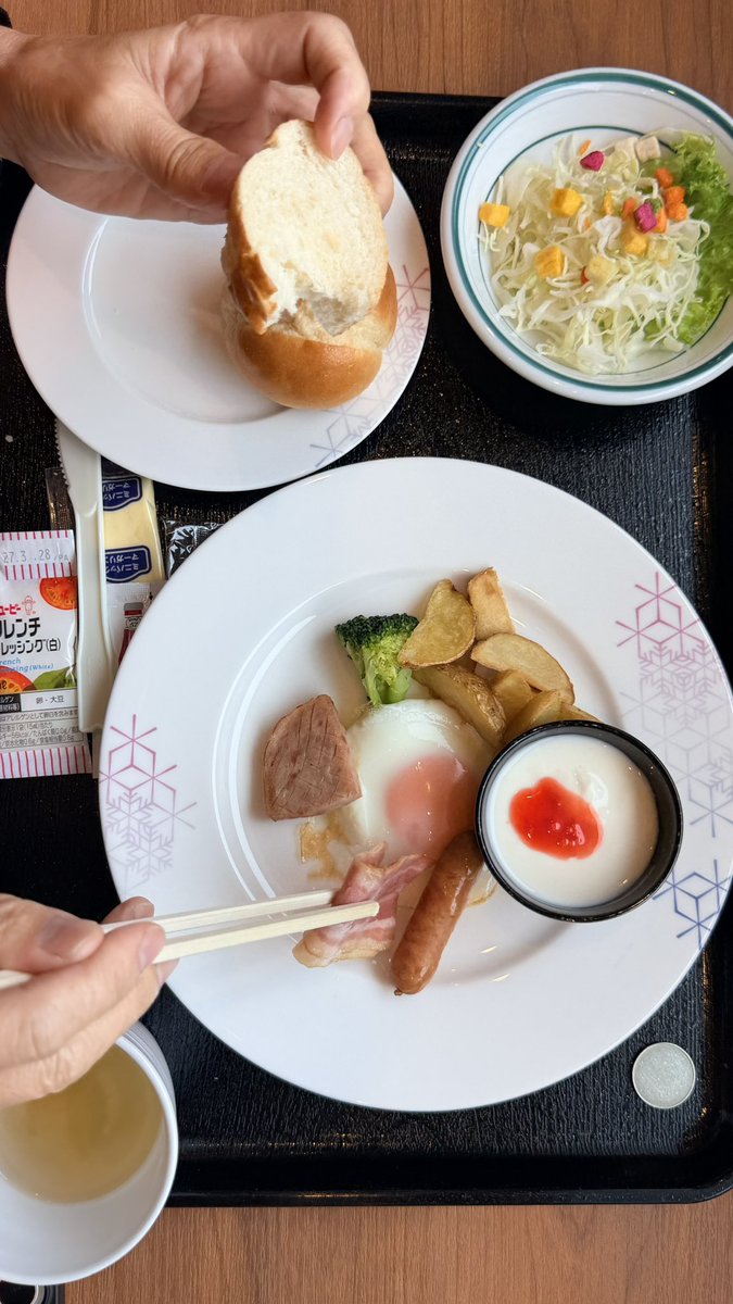 YuckeyYuckey7's tweet photo. 舞鶴港から小樽までのフェリー
けやき

朝ごはんバッチリ食べた

 #北海道ツーリング
  #北海道
 #新日本海フェリー
 #けやき
 #山口県
 #山口県ツーリング https://t.co/w7RvJfcl0f