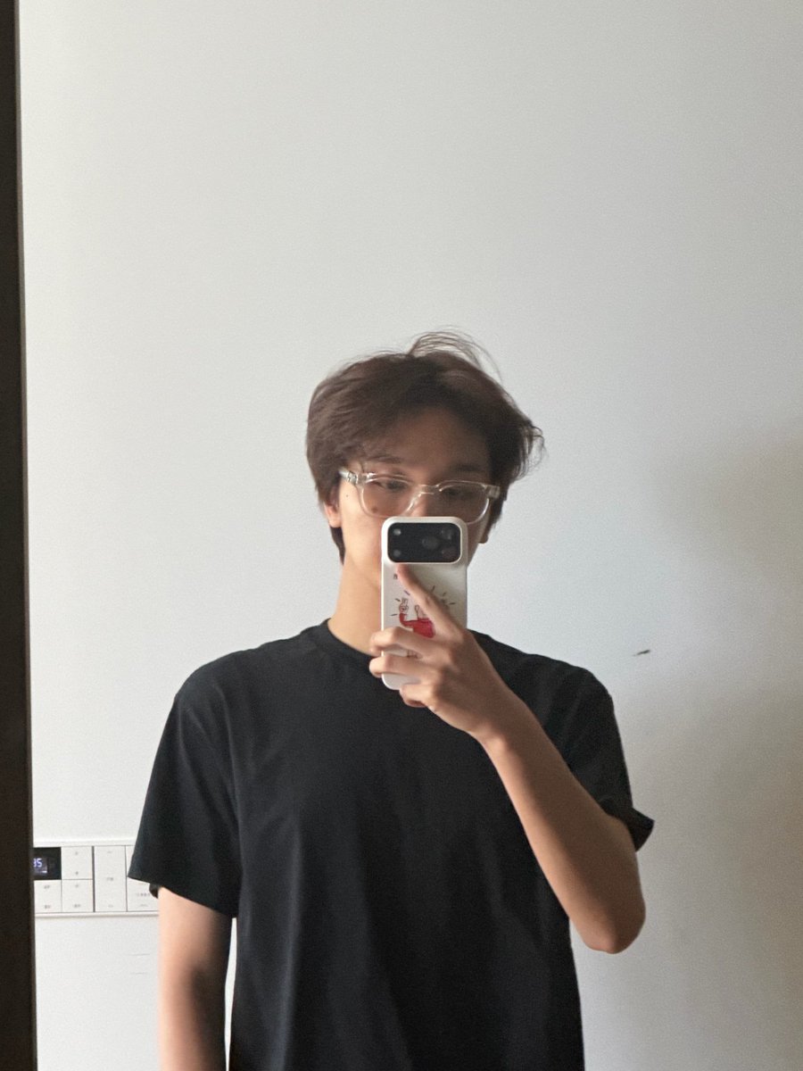 haechanprints's tweet photo. 071326 HAECHAN BBL 🐻💌

*📸*
"hi" https://t.co/AGlNAouU41