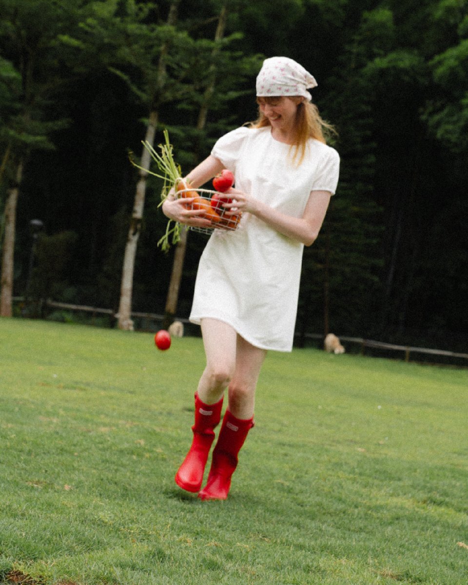 EGGKA_official's tweet photo. Enjoy summer farm days in a soft white dress alongside gentle little creatures.  EGGKA 2026 Summer Capsule Pastoral Farm Tale  #EGGKA #eggkastyle#summeroutfit#summerfashion#summerstyle#summervibe https://t.co/fyz9C53X2S