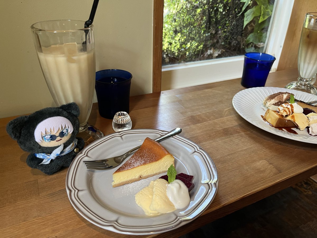 nui_for_all's tweet photo. おしゃカフェだよ、みんな https://t.co/kGUNUPbxbF