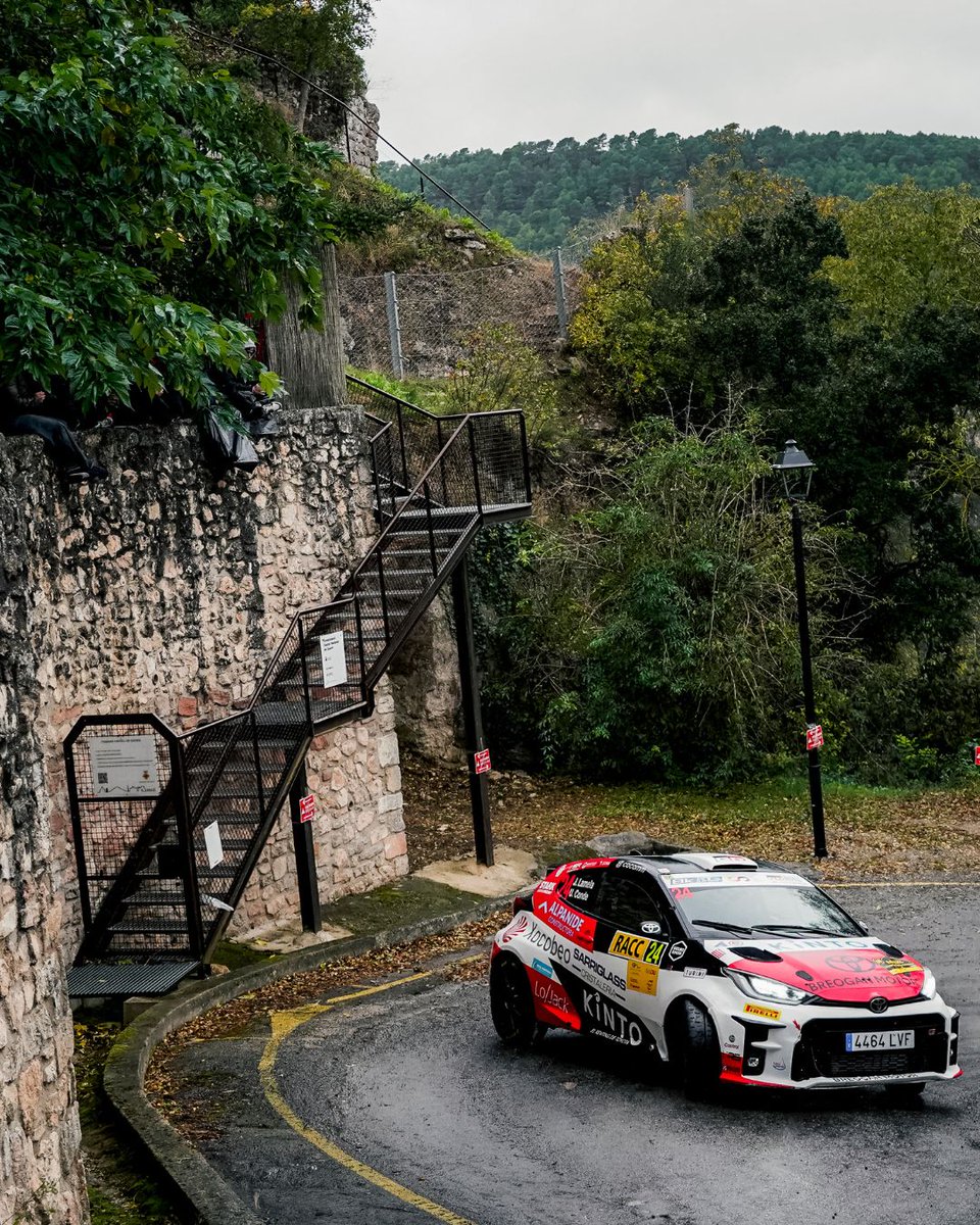 RallyRACC's tweet photo. 🏁 Lugares y espacios que solo se viven en el RallyRACC!

🏁 Llocs i espais que només es viuen al RallyRACC!

#𝚁𝚊𝚕𝚕𝚢𝚁𝙰𝙲𝙲 https://t.co/41MzIX9J4V