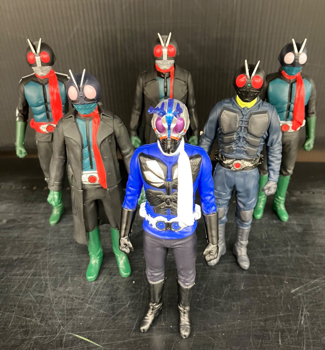 bookoff_OP_HO's tweet photo. ムービーモンスターシリーズ🦖
沢山お売り頂きました‼️

#BSB横浜東戸塚オリンピック店
#BOOKOFF
#ゴジラ
#仮面ライダー
#ウルトラマン https://t.co/ZDi8rGYZeN