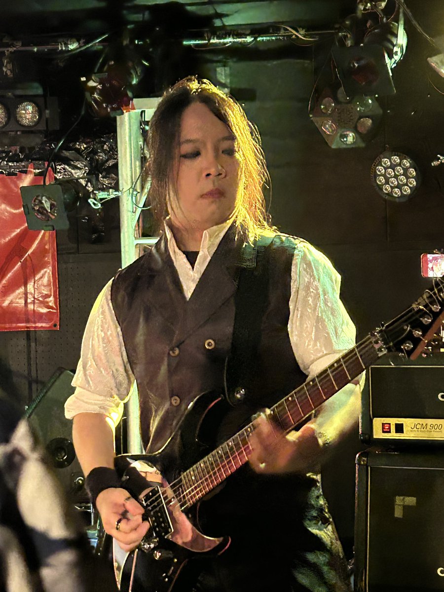 TogeToge_Jusan's tweet photo. #ShiverofFrontier
昨日は物凄く久しぶりのシバフロでした。
息子は完全に初めてでしたが、若さゆえか…やっぱり速いの好きなのね…と実感。
消臭剤忘れてしまったのでクサメタル警報は鳴りっぱなしでしたね🤣🤣 https://t.co/D0NKQoX74B