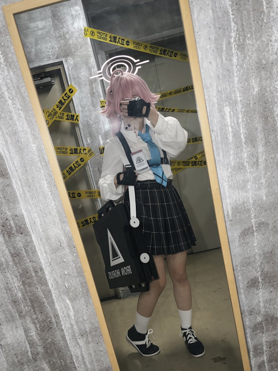 shap_0327_'s tweet photo. 全身〜！
これ全部無加工なんだけどさ、
結構ホシノ先輩のスタイルに近づけた気がする(՞⸝⸝o̴̶̷̥᷅  ̫ o̴̶̷̥᷅⸝⸝՞)(ペタ巻きのおかげ) https://t.co/RUNo4zTa69