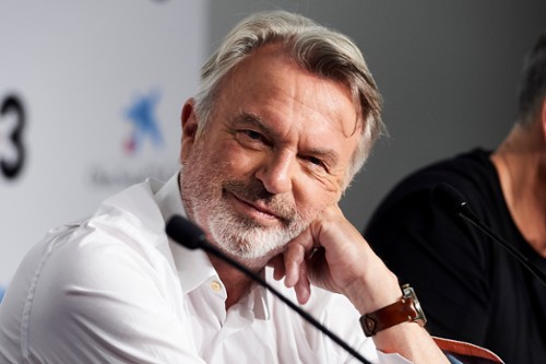 KtoUmarl's tweet photo. Sam Neill (78) - 🇳🇿 aktor, reżyser i scenarzysta pochodzenia irlandzkiego, znany m. in. z "Parku Jurajskiego" czy "Polowania na Czerwony Październik". https://t.co/A8K0CAbxvd