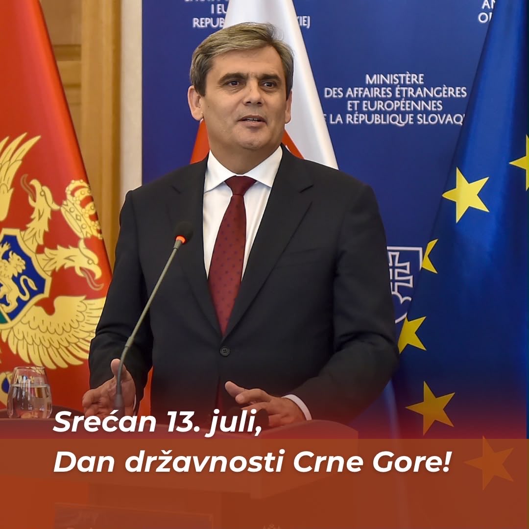 ErvinIbrahimov1's tweet photo. Građankama i građanima Crne Gore najsrdačnije čestitam 13. juli, Dan državnosti Crne Gore, ubijeđen da su sloboda i antifašizam najznačajnije vrijednosti koje kao društvo baštinimo.

Upravo te vrijednosti, duboko ukorijenjene u nama, predstavljaju naš kolektivni vrijednosni orjentir koji nas u svim izazovima sa kojima smo se suočavali kroz istoriju ali i u svim izazovima sa kojima se suočavamo danas i sa kojima ćemo se suočavati u budućnosti, nepogrješivo svrstava na pravu stranu istorije.
Prateći taj orjentir Crna Gora je 13. jula 1941. godine pokazala svijetu da su sloboda i antifašizam izbor i da se za njih vrijedi i mora boriti.

Crna Gora je i danas, prateći taj izbor, vrijednosno dio modernog, prosperitetnog, slobodarskog i antifašističkog svijeta a na pragu je i da, na temeljima antifašističke i multietničke Crne Gore, kao moderna građanska država formalno postane dio Evropske unije u čijoj su srži upravo te vrijednosti.

Vjerujući u takvu Crnu Goru još jednom svim građankama i građanima čestitam 13. jul, Dan državnosti, ali i dan slobode, dan antifasizma, dan jedinstva, dan jednakosti i dan napretka.