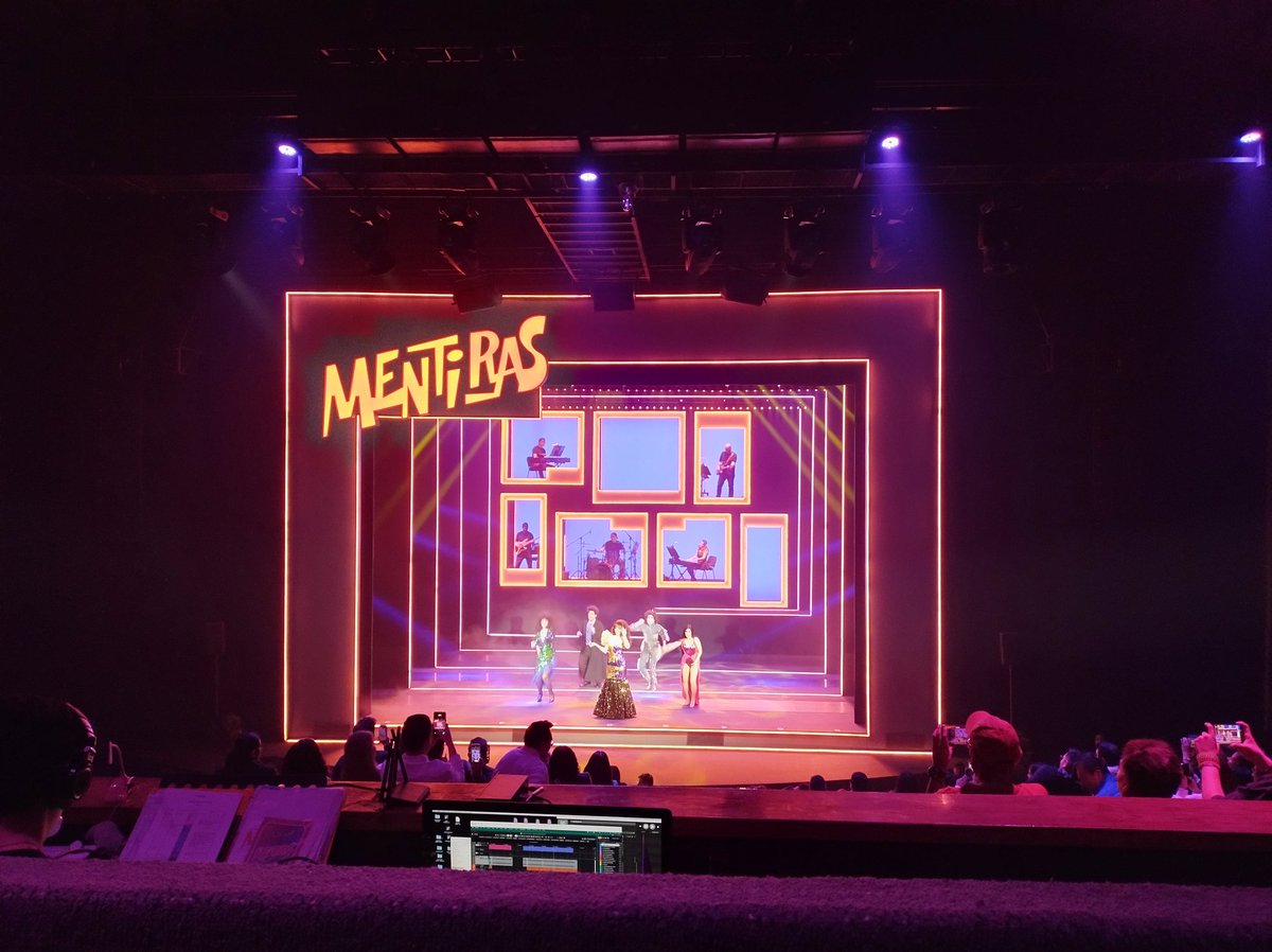 cedillo_rob's tweet photo. Qué felicidad ir al teatro en #CDMX y tener musicales de primer nivel en todos los sentidos. 
Matilda regresa en octubre 
El Fantasma termina en agosto 
Mentiras continúa con elenco alternante y tod@s están excelentes 
Me tocó ver a Aitza Terán y Ma Elisa Gallegos
🥰😍🤩 https://t.co/GaE0I0W6aj