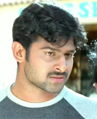 samedison's tweet photo. @Ajayanenenu @Deepu_Darling_ Eshwar &amp; Varsham lo peak looks masth undetodu dude. Don't even compare to this ulfa.... BB tarvata maintain cheyyaka antha dobbindi, thats different matter. https://t.co/efLJUGMzBj
