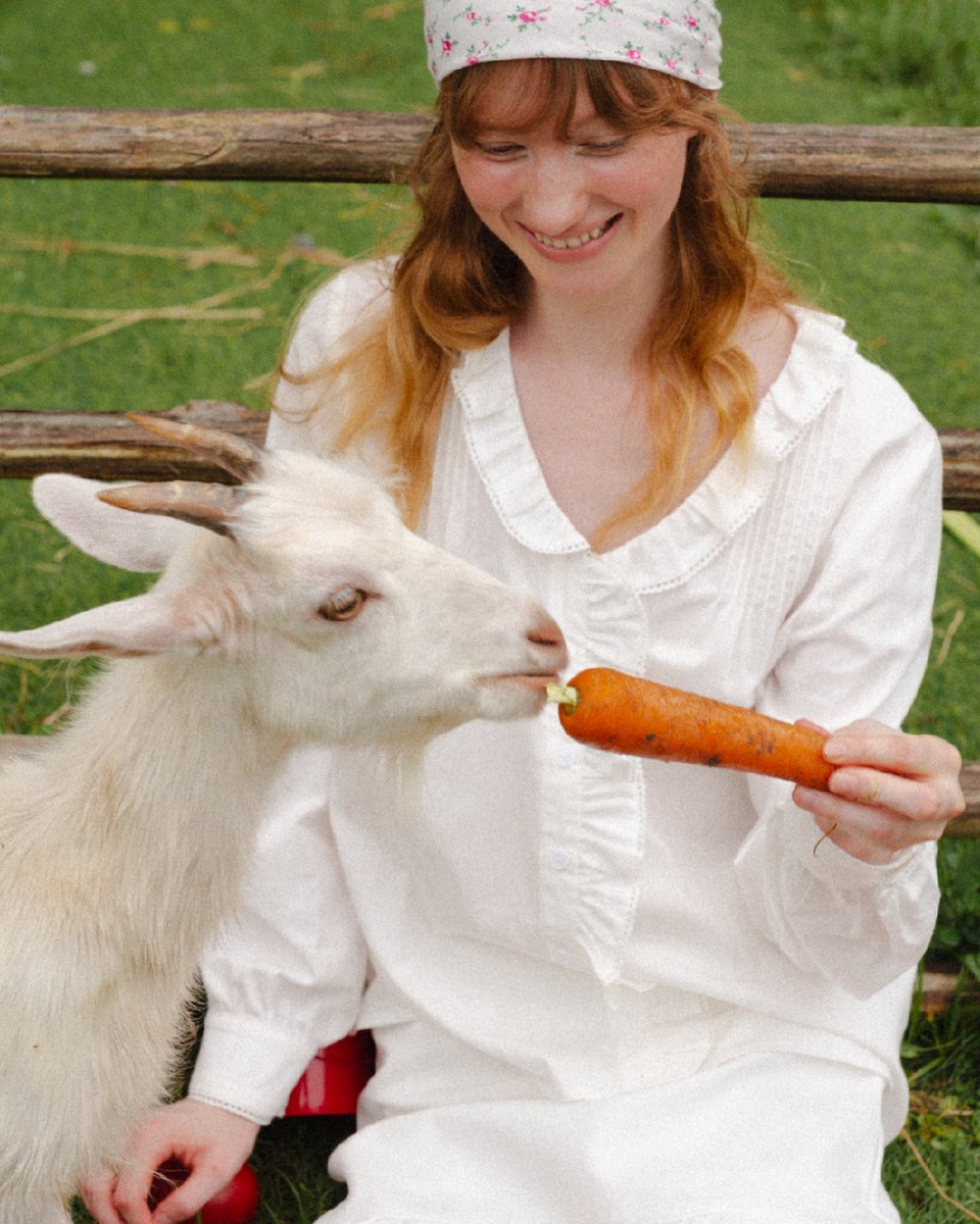 EGGKA_official's tweet photo. Free in the countryside, healed by pastoral days.  EGGKA 2026 Summer Capsule Pastoral Farm Tale  #EGGKA #eggkastyle#summeroutfit#summerfashion#summerstyle#summervibe https://t.co/jdZmh0BkNJ