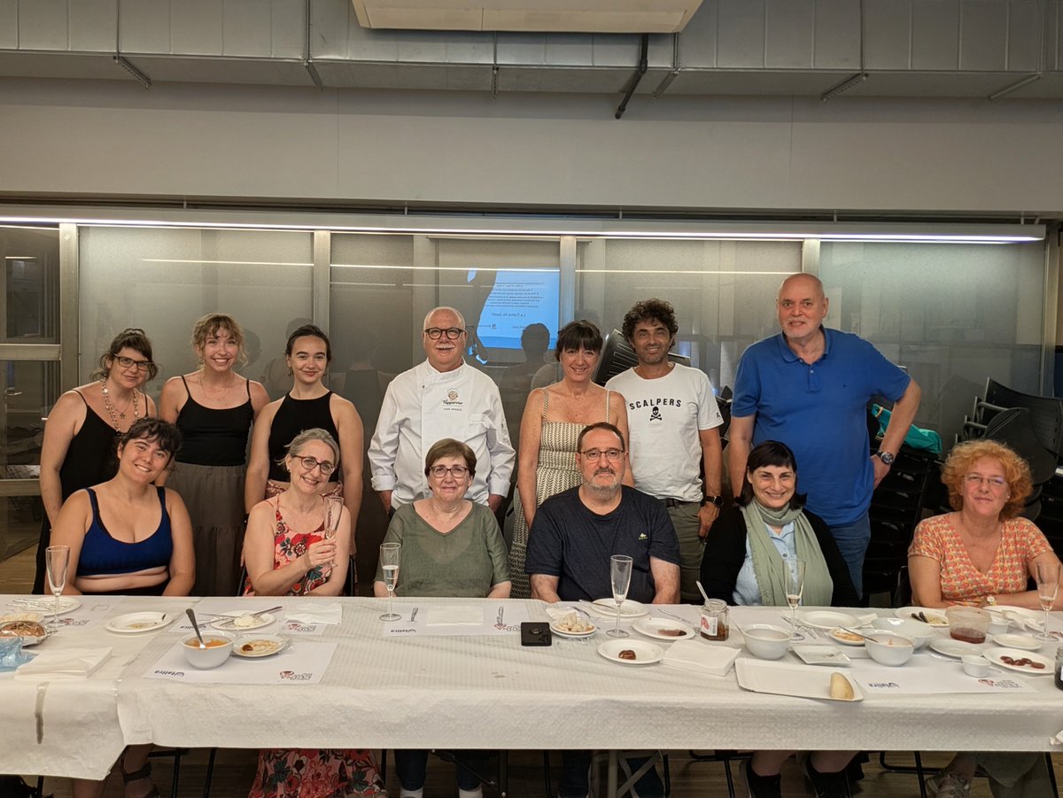 SCELaLira's tweet photo. Qui diu que per cuinar cal encendre els fogons? 😉

Dijous passat ho vam comprovar al taller de Cuina Sense Foc amb Vier Araguz.👩‍🍳 https://t.co/snbl4alXcw