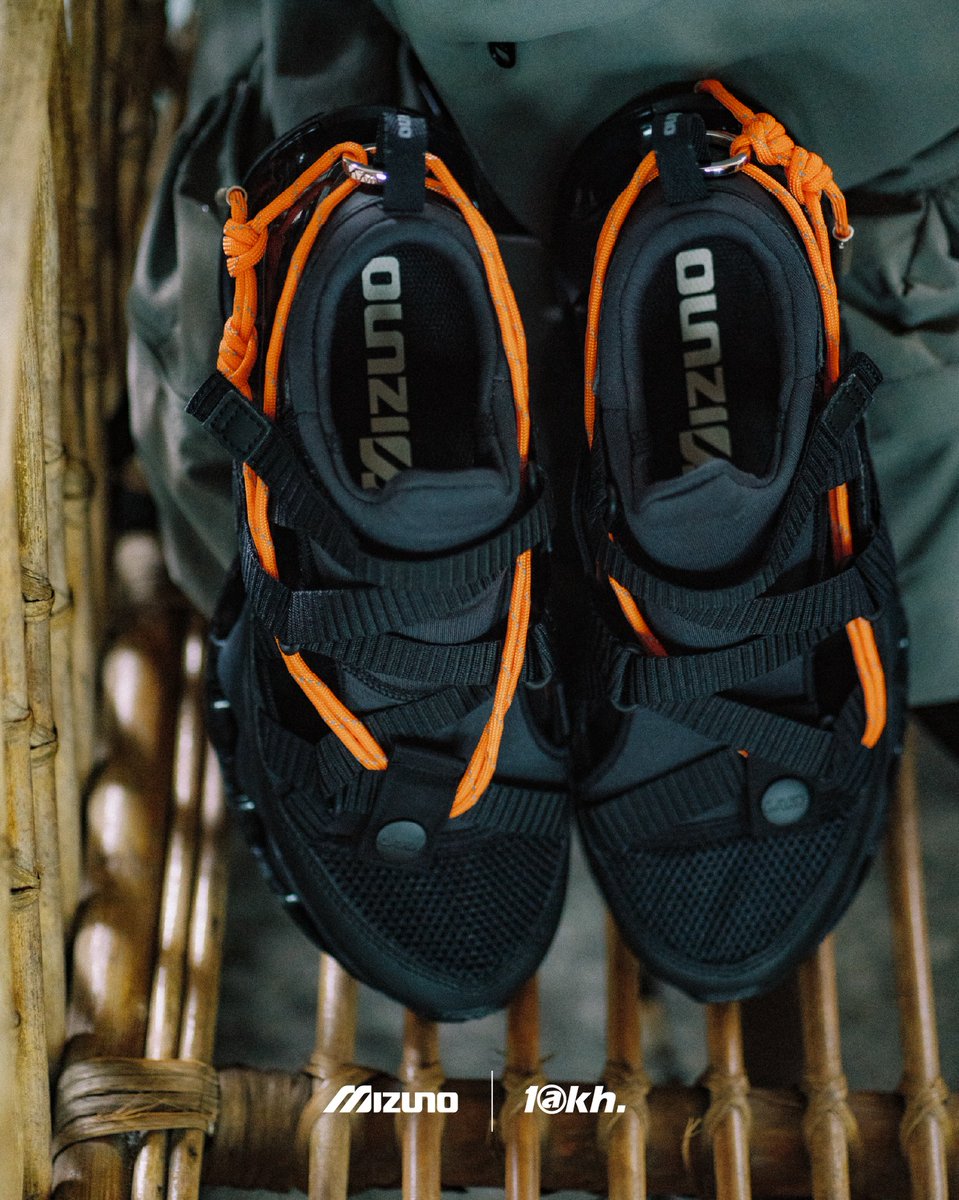 fullress's tweet photo. LAKH × Mizuno WAVE PROPHECY STRAP “THE KNOT-LINK” (ラク ミズノ ウェーブ プロフェシー ストラップ)が、2026年 7/17 発売！

https://t.co/wIJhnQmD00 https://t.co/72bncS6YN5