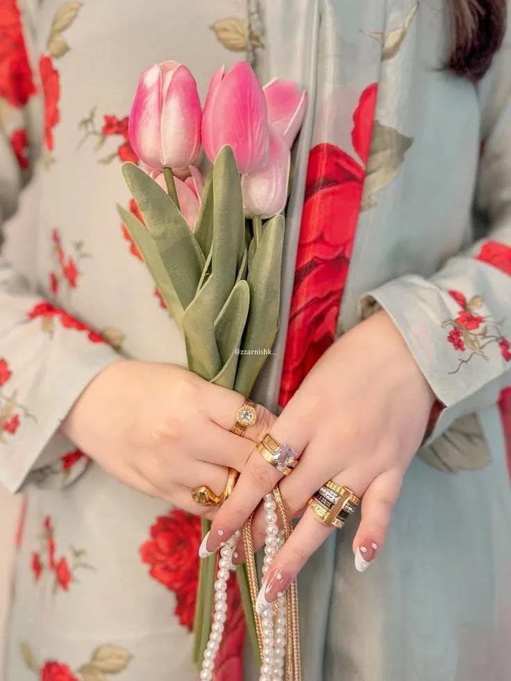 Noidentitynoo's tweet photo. #Pakistan #Pakistani #TikTokPakistan #InstaPakistan #ViralPakistan #ExplorePakistan #Lahore #Karachi #Islamabad #DesiVibes #PakistaniFashion #PakistaniStyle #FYP #Foryou #Foryoupage #Trending #Viral #ExplorePage #ReelsPakistan #TrendingNow https://t.co/Zdsw8MoYCp