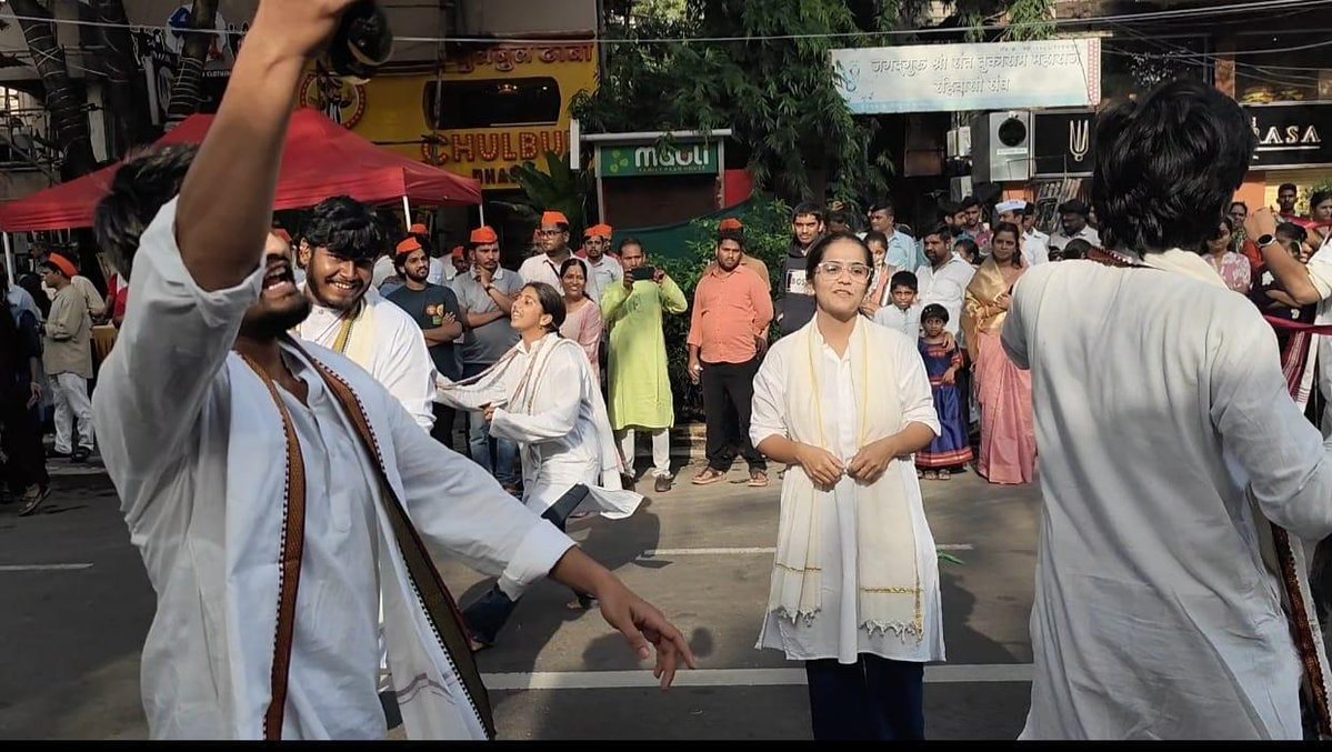 SEBI_India's tweet photo. SEBI along with BSE, NSE, MSEI, MCX, CDSL, NSDL and AMFI has participated in Pandharichi Wari program at Pune on 9th and 10th of July, 2026. The initiative featured various activities to raise investor awareness, especially for rural communities, focusing on fraud prevention and exploring investment opportunities in the securities market.
#PandharichiWari #InvestorAwareness #SEBI #FinancialLiteracy #Pune #SafeInvesting