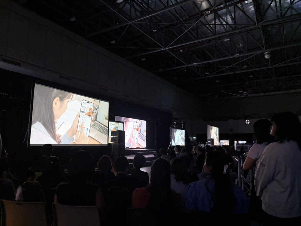 Catia0098's tweet photo. #SPUCAaiShowcase    เปิดโลก AI วันนี้ ได้เห็นไอเดียใหม่ ๆ เทคโนโลยีที่กำลังเปลี่ยนอนาคต และแรงบันดาลใจที่ทำให้รู้ว่า AI อยู่ใกล้ตัวกว่าที่คิด 🤖✨ https://t.co/J8a7gFDty6