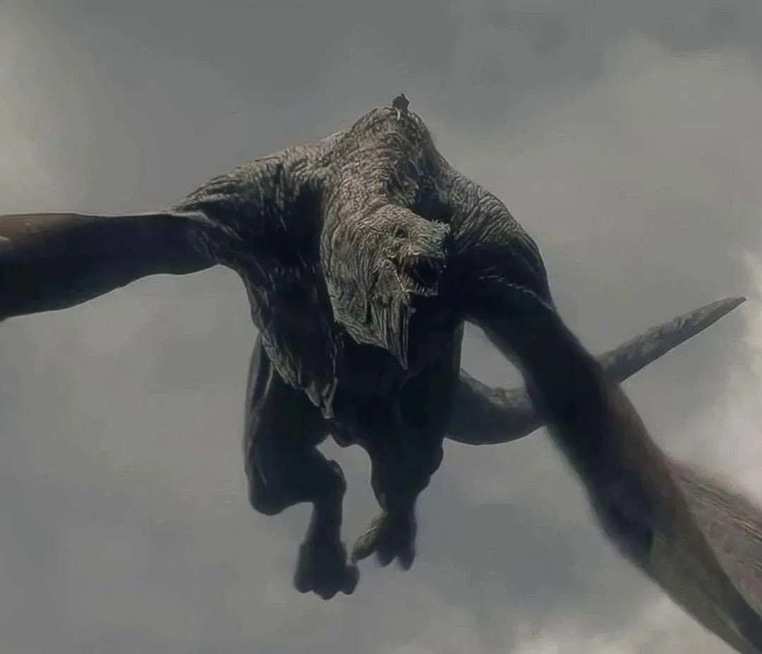 Jadeeslike's tweet photo. HOT!!!!
After this episode, do you see Vhagar as a tragic survivor or an unstoppable monster? https://t.co/l1XWHuB9uf