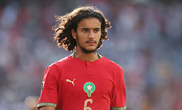 CarrickBall_'s tweet photo. #MUFC's third midfielder should be...

A. Manu Kone - £40m
B. Carlos Baleba - £60m +
C. Bouaddi - £60m+
D. Alex Scott - £60m+ https://t.co/QuZMeLPge6
