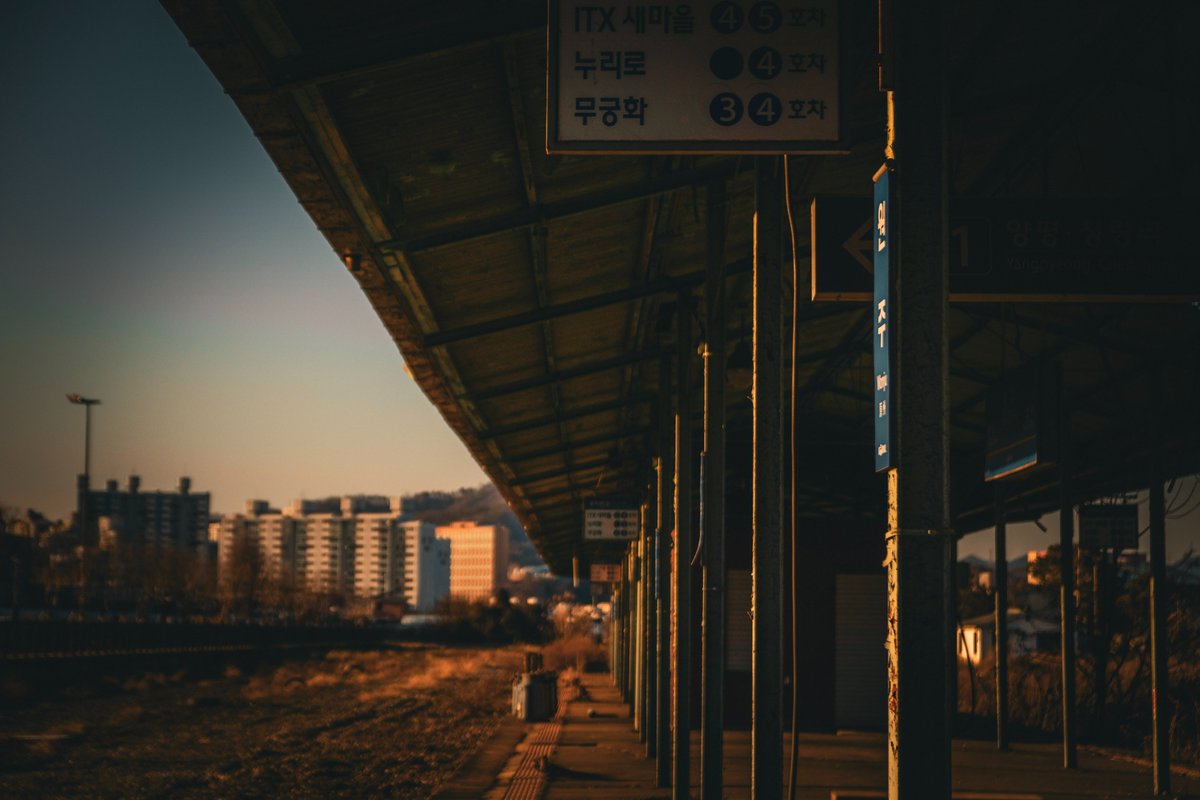 sinnyeong2024's tweet photo. #철도_트친소 
#트친소
#홀로_트친소
#스텔_트친소
철도를 좋아하는 중2입니다! 호시요미이자 파스텔이기도해요 ☄️🧭🩸
주요 활동지역은 서울이고 오시는 스이세이, 타비, 리제입니다! 앞으로 잘부탁드립니다!

鉄道が好きな中学校2年生です! えっと星詠み&amp;パステルです☄️🧭🩸
よろしくお願いします！ https://t.co/iS9gAxQ4mf