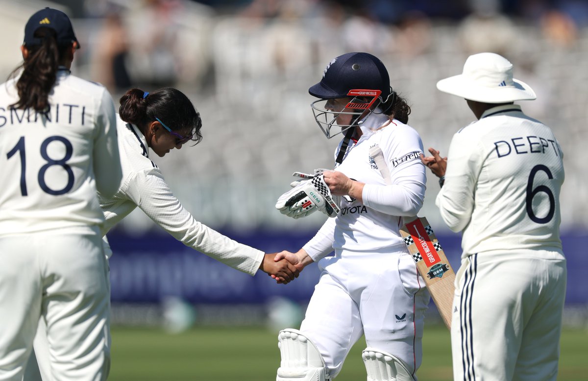 ICC's tweet photo. Two of England's best, Heather Knight and Tammy Beaumont, have signed off from international cricket 🥹🌟 https://t.co/s2Nj8cXZDX