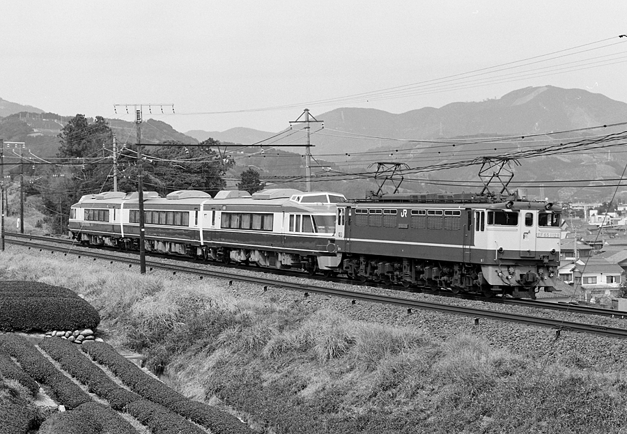 はいきゅう電車 (@kumoru_kuru) / Posts / X