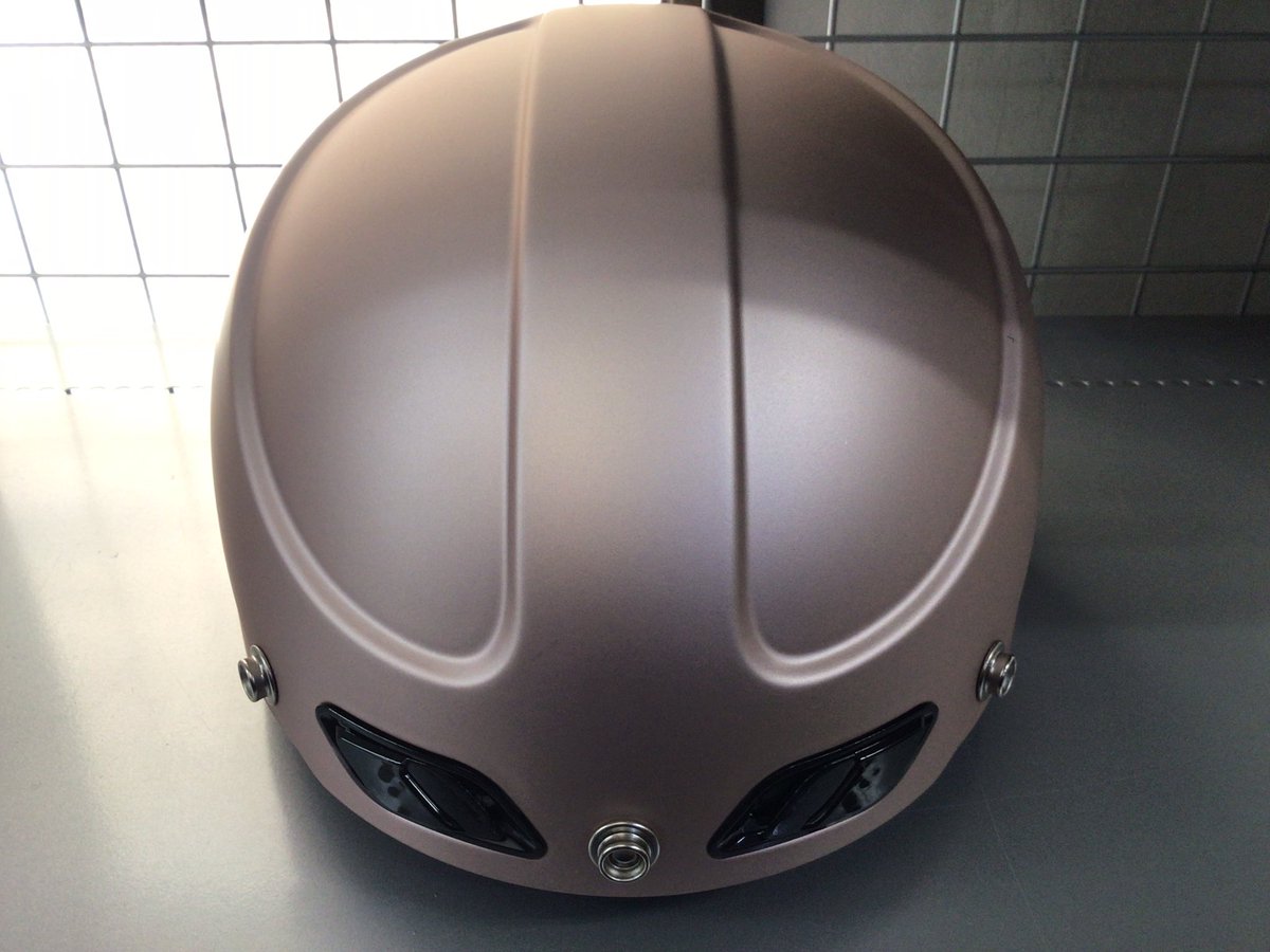 新色ヤールーヘルメット入荷しました！ 今回はマッドカラーで、 ローズ