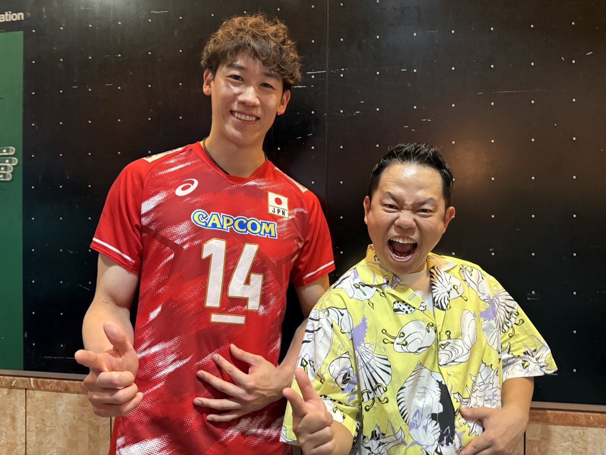 TBSvolleyboo's tweet photo. ＼#テレビミセス 放送中🍏／

ミセスの皆様、選手、関係者の皆様、番組スタッフ....たくさんの方に大感謝です🙇🙇‍♀️✨

#バレーボール している姿とは
また違った選手たちの一面見れます🤤🫶🫶

津田さんもありがとうございました🤤🍏🍏めちゃくちゃ面白かったです🤣🤣🤣🙏

#ゴイゴイスー
#石川祐希
#大塚達宣
#小川智大