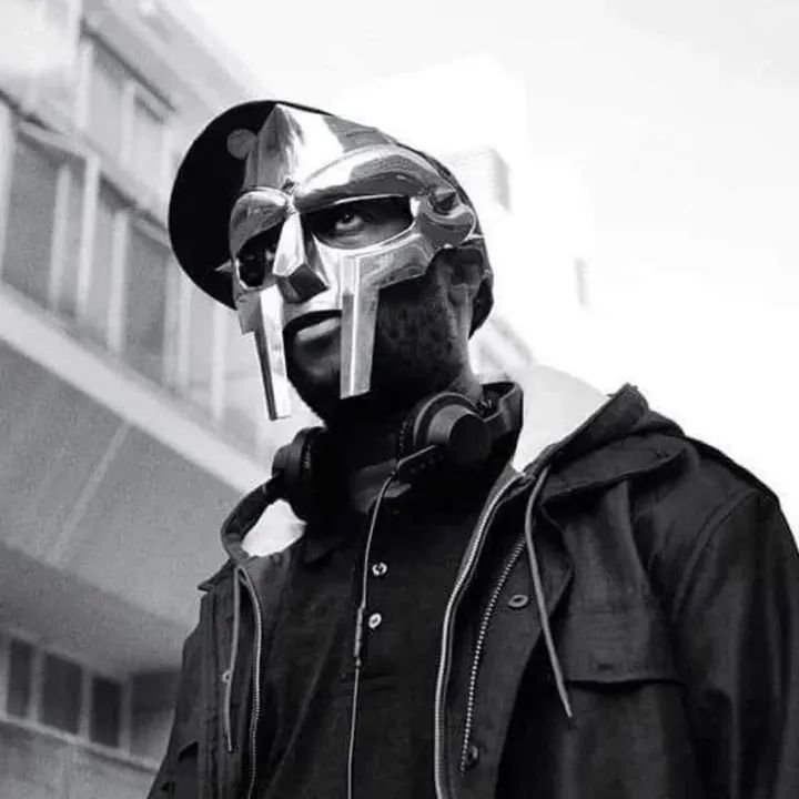 GoodRapMuzik's tweet photo. Feliz cumpleaños Daniel Dumile AKA MF DOOM 🎂🎈🎉🎶 @MFDOOM
#RIP_MF_Doom 🕊 https://t.co/0gvP5KkoQK