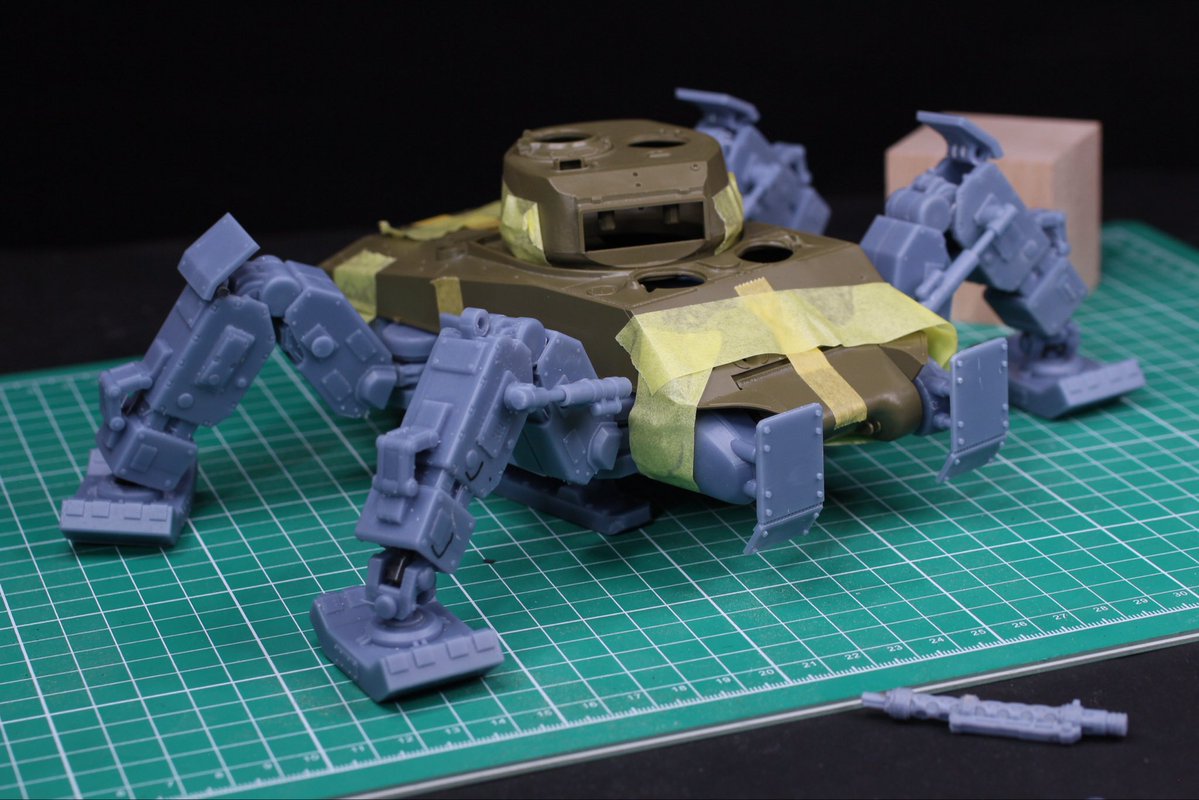 takasehatuenki's tweet photo. 1/35 シャーマン改造キット&amp;タイガー改造キット。
大量のWAVE様のポリキャップとイエサブ様の球体関節で(同梱)ぐりぐり動きます。
2026夏WFに向けて準備中。
(尚、シャーマンは従来のレジンキット版と違ってかなり高額になるかと思いますのでその点はご注意をお願いします) https://t.co/HnTfXsdMJZ