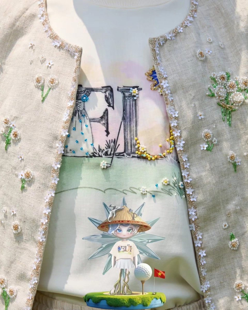 LeupGolf's tweet photo. Little @leupgloballux mascos in #Ourfirstchapter T-boxshirt 
Artwork @_hey.kimk inspi @tramle.upthere 
#leupgloballux #leupvision #golfart #golfvision https://t.co/93u9Pn18Iy