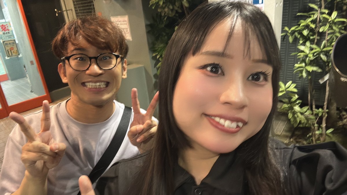 naive_kazama's tweet photo. はじめちょろちょろ、中ぱっぱライブ
ありがとうございました😭✨

ここでしか話せないようなトークもしたし
松井さんの大喜利は大爆笑だったし
松井さんが愛のある企画を考えてきてくださってめちゃくちゃありがたかった🌺

YouTubeでもやれると思うので
楽しみにしててください😍

今日も松井さんとお客様に感謝😊

いい時間だったな〜😹爆笑した！

次回は8月10日予定です💮💮