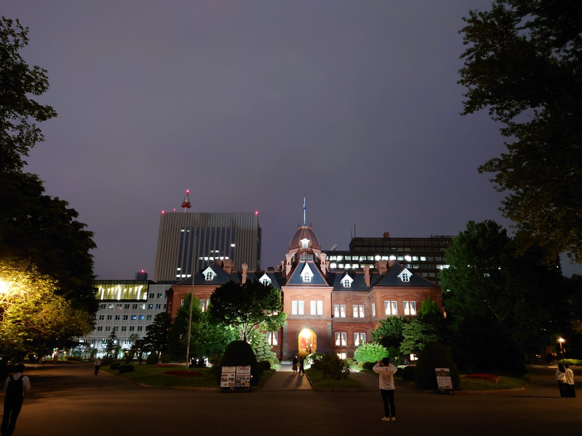 Cepheid08's tweet photo. 仕事の用事で久しぶりの札幌
新しくなった赤れんが庁舎撮ってたら蚊にさされたわ https://t.co/VQ6ryUJlHk