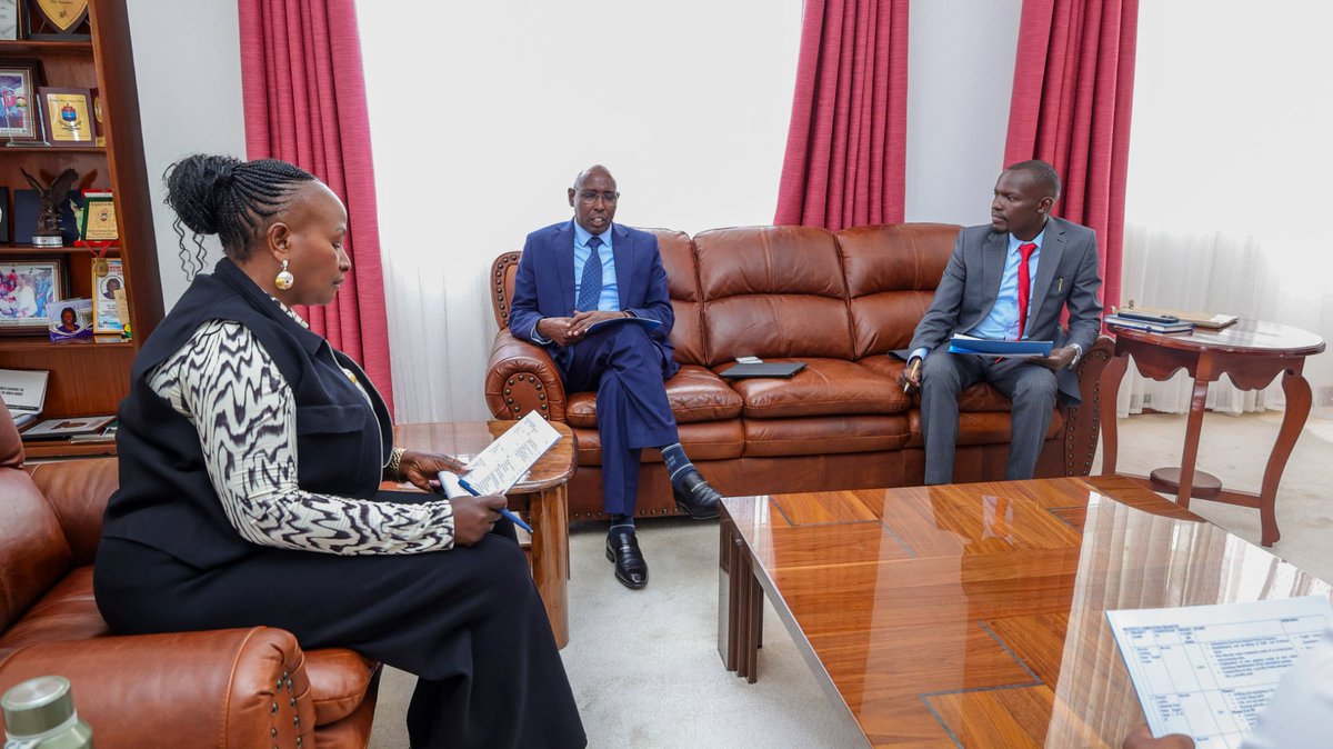 Wavinya_Ndeti's tweet photo. Reliable access to water is critical to better health, food security, economic growth and improved livelihoods.

I hosted Tana Athi Water Works Development Agency CEO Sammy Naporos and General Manager Francis Siva to review progress on key water and sanitation projects across Machakos County, including Miwongoni dam and Mwala Water Cluster and Masinga Water Intake.

I remain committed to strengthening partnerships and accelerating water projects that deliver lasting impact and improve the lives of our people.