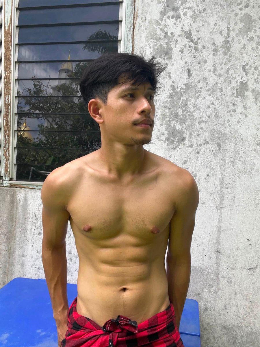phon_559's tweet photo. ถ้าพี่จะเอาผมก็ให้💦

ให้จับแขน💪🏾 https://t.co/l0zHnbwE4M