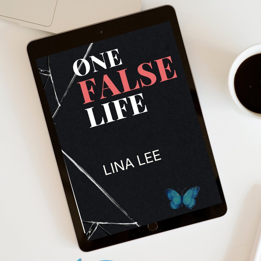 LinaLee tweet media