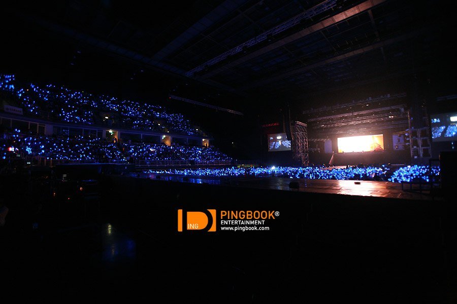 SUJUSappThsub's tweet photo. (12 กรกฎาคม 2026) ครบรอบ 18 ปี Super Junior จัดคอนเสิร์ต Super Junior Super Show The 1st Asia Tour ณ อิมแพค อารีน่าเมืองทองธานี 💙 

♡คอนเสิร์ต Super Show ครั้งแรกในประเทศไทย ต่อจากประเทศเกาหลีใต้
#SS1inBKK 

ขอบคุณรูปจาก https://t.co/JGmgaGiSCg / https://t.co/5oRz3JuVn8 https://t.co/vrdZ9KBTxk