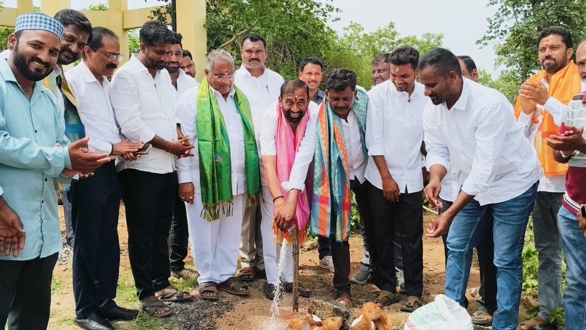juvvadii's tweet photo. A long-pending drinking water issue affecting residents of Urban Colony in Ward No. 12 has been permanently addressed. Under the AMRUT 2.0 scheme, around 100 household drinking water tap connections have been commissioned and made available to the public. 
#JuvvadiNarsingRao https://t.co/etPHNc2UIU