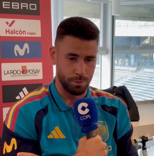 ActuFoot_'s tweet photo. 🚨 Unai Simon 🇪🇸 : « SI CHACUN JOUE À SON MEILLEUR NIVEAU, AUCUNE ÉQUIPE NATIONALE NE PEUT NOUS BATTRE. 😤 »

🎙️ @tjcope https://t.co/HLiS7BnUua