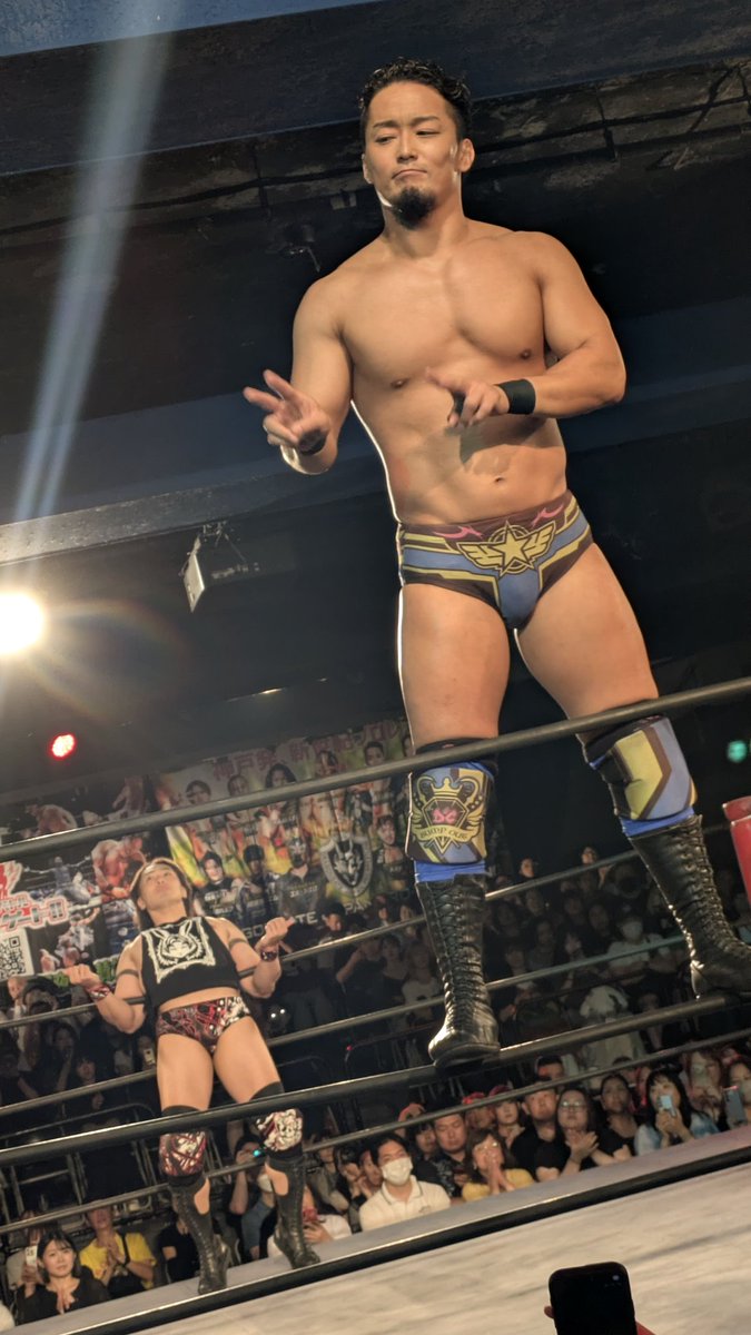 nex_MMM's tweet photo. #DRAGONGATE
#DG_LastFace
大会終了
チーム西濃だったり、お久しぶりディアマンテ選手だったり、マスクマンが５人揃うとヒーロー感があったり、シュン選手が天空に帰る前の最後の試合が帆希選手だったり https://t.co/0Aqwu2AT30