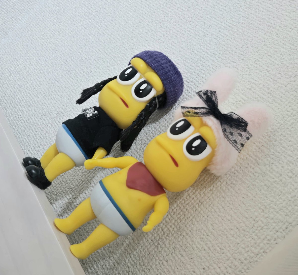 sloth_stroll's tweet photo. 枕元にバニーちゃんおる https://t.co/zIiDWvoLz5