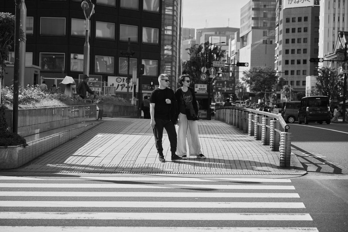 zauber2011's tweet photo. Every crossing leaves a silent trace.
#streetphotography #urbangeometry #monochrome #visualstorytelling #streettogs https://t.co/j0Dbc0a6Ja